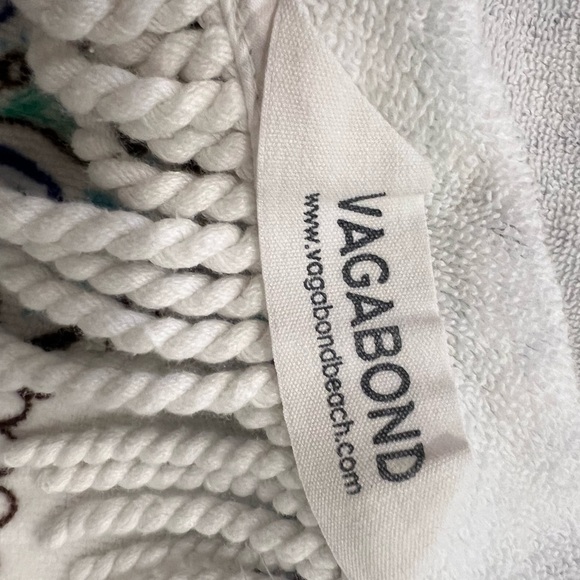 Vagabond Circular 100% Cotton Mosaic Kaleidoscope Print Beach Towel - Picture 5 of 8